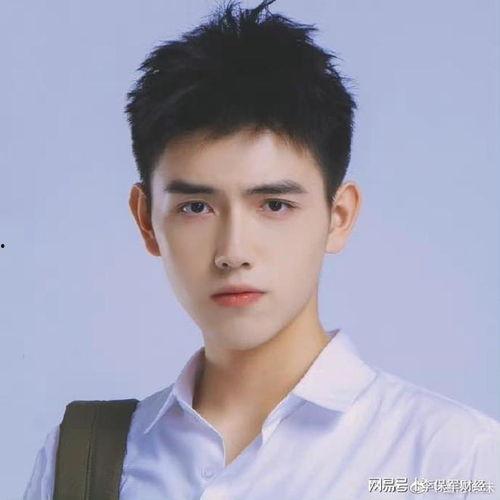 陈飞宇娱乐吃瓜解说视频,揭秘娱乐圈幕后故事